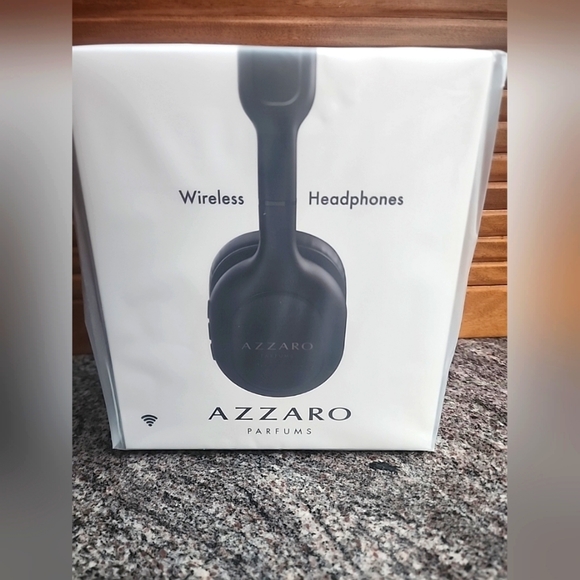 NIB Azzaro Parfums Wireless Black Headphones - Picture 1 of 2